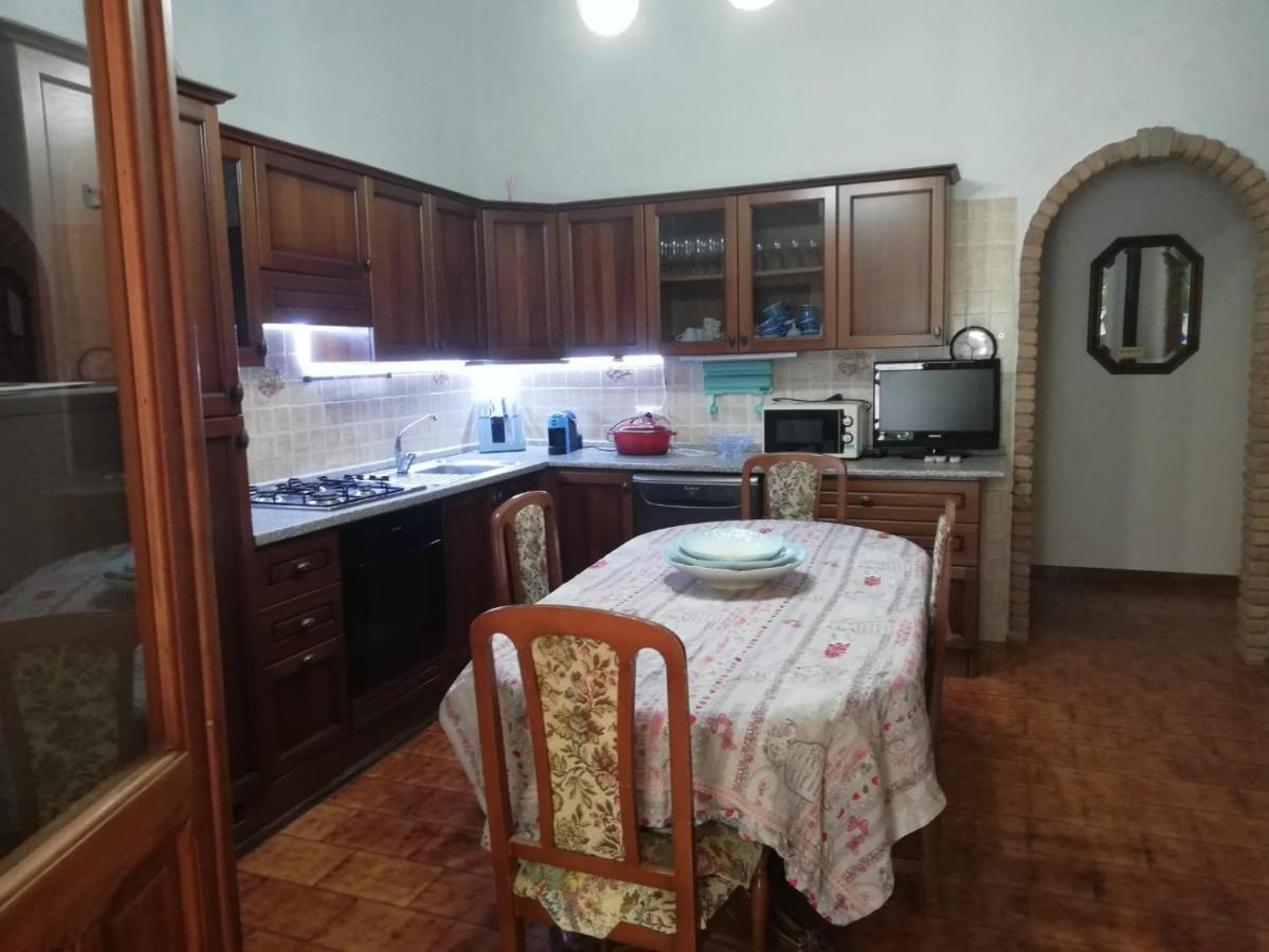 Villa Murgia Solanas  Exteriér fotografie